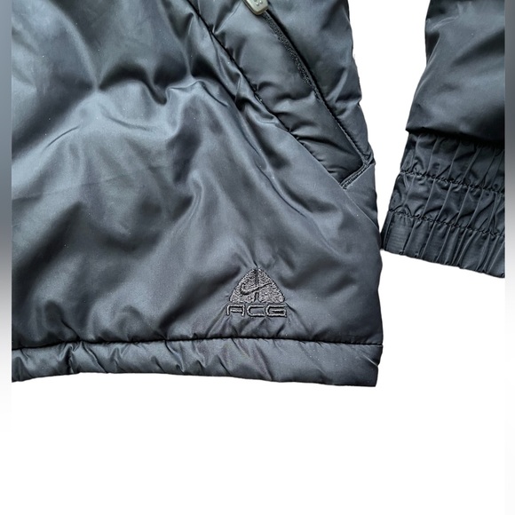 Nike ACG Black Quilted Outdoor Thermal Layer 2 Jacket Full Zip Youth Sz: L - Picture 2 of 6